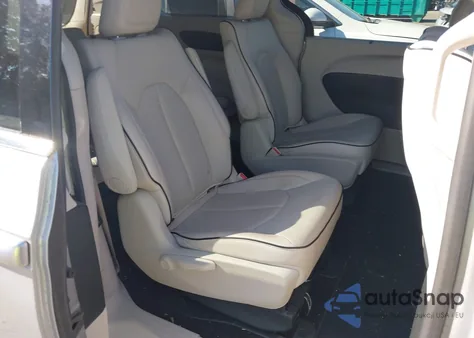 2018 Chrysler Pacifica Hybrid Limited from USA, damaged, VIN 2C4RC1N76JR111914